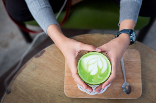 Le thé matcha contient-il de la caféine ?